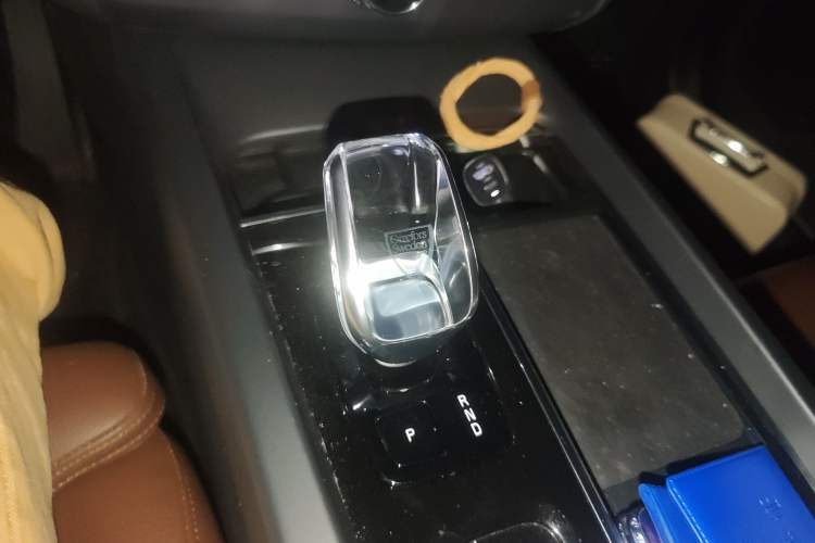 Used Volvo XC60 New Energy 2023 T8 Plug-in Hybrid Long-Range All-Wheel Drive Smart & Luxurious Enjoyment Edition
