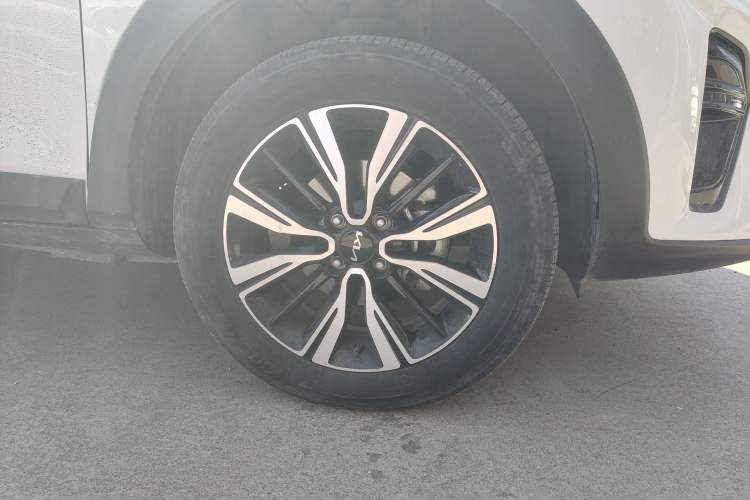 Used Kia kx1 Stonic 2021 1.4L CVT Fun & Sunroof Model