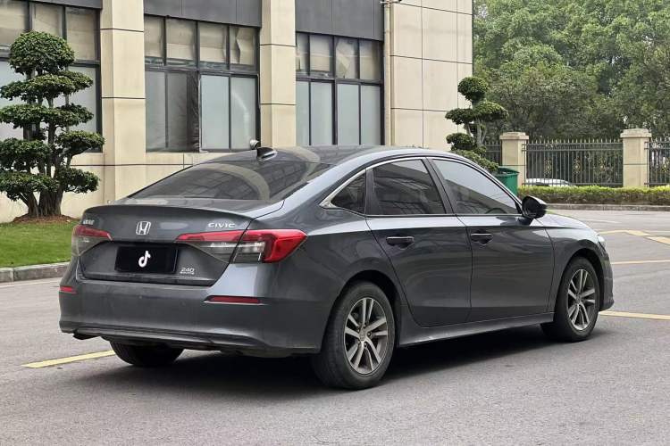 Used Honda Civic 2022 240TURBO CVT Dynamic Edition
