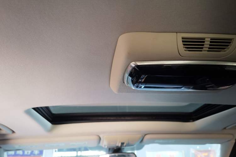 Used Land Rover Range Sport 2013 5.0 SC V8 HSE Headliner