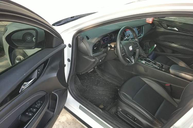 Used Buick Regal 2024 25T Deluxe Edition