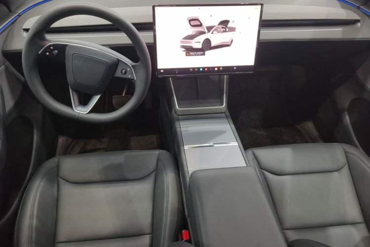 Used Tesla Model Y 2026 Rear-Drive Model
