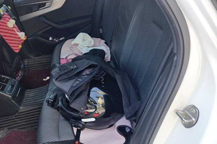 Used Audi A4L 2019 45 TFSI quattro Sport model China VI standard