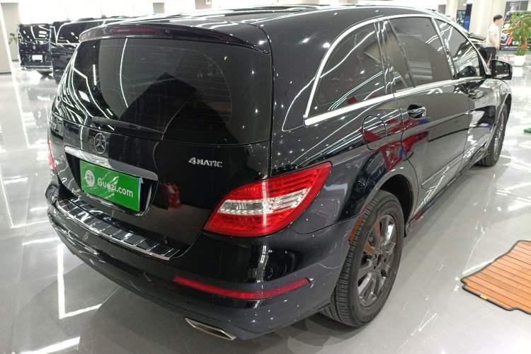 Used Mercedes-Benz R-Class 2014 R 320 4MATIC Business Model Rear Right 45 Deg