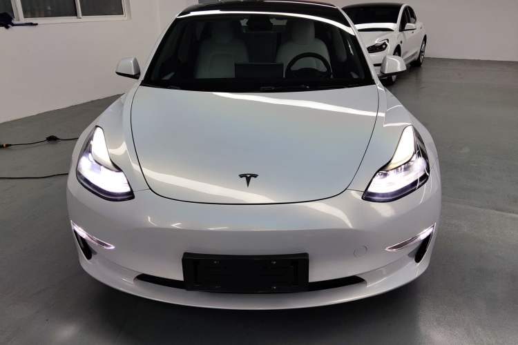 Used Tesla Model 3 2021 Revised Version II – Performance High-Performance All-Wheel-Drive Edition
