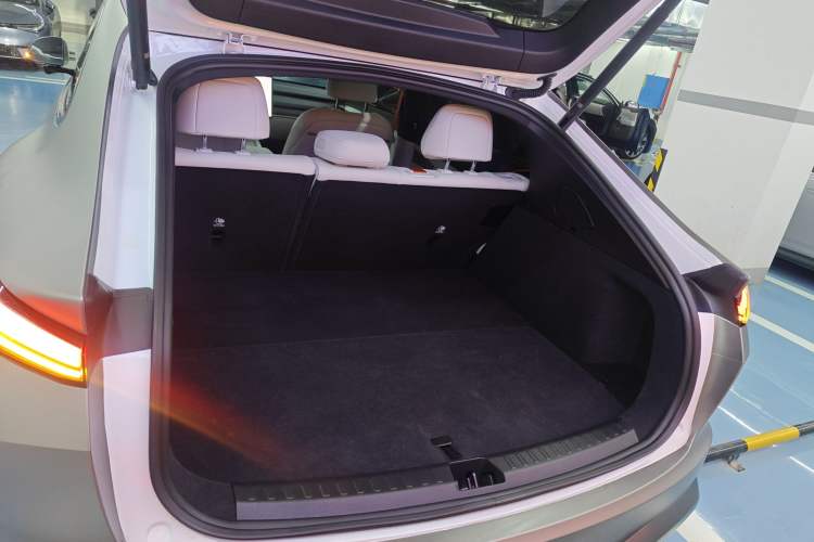 Used ONVO L60 2024 60 kWh Rear-Drive Version