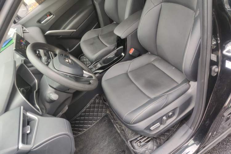 Used Toyota FRONTLANDER 2023 2.0L Smart Electric Hybrid Dual-Engine Luxury Edition Left Front Seat