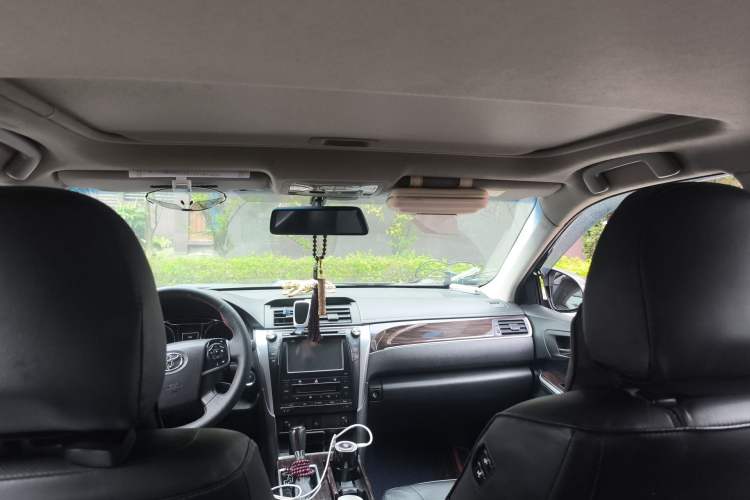 Used Toyota Camry 2016 Dual-Engine 2.5 HG 10th Anniversary Deluxe Navigation Edition