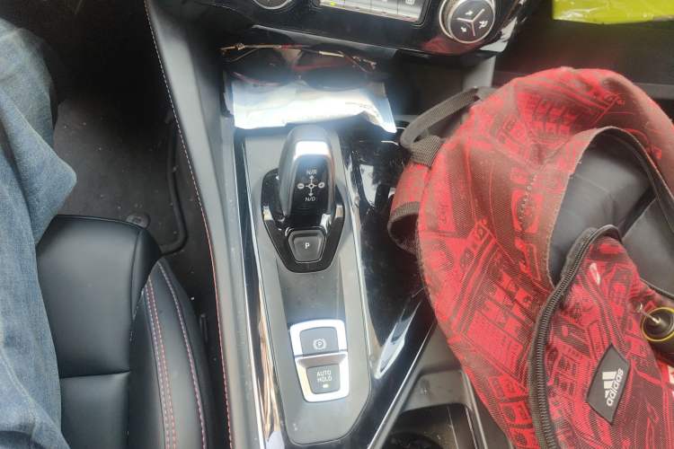 Used Lynk & Co 02 2022 1.5T DCT Shine Plus
