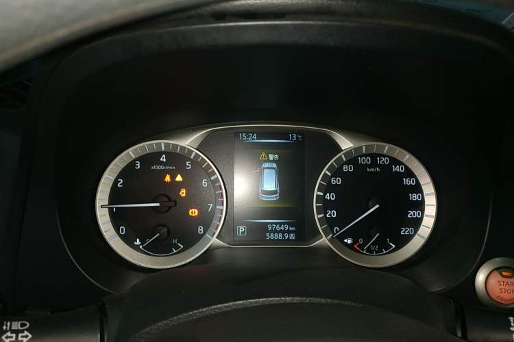 Used Nissan Terra 2018 2.5L Automatic 2WD Luxury Edition