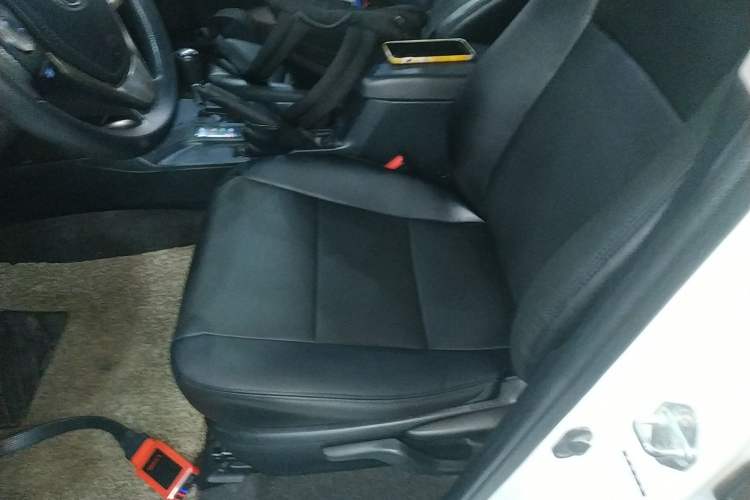 Used Toyota RAV4 2015 2.0L CVT Two-Wheel Drive Urban Edition
