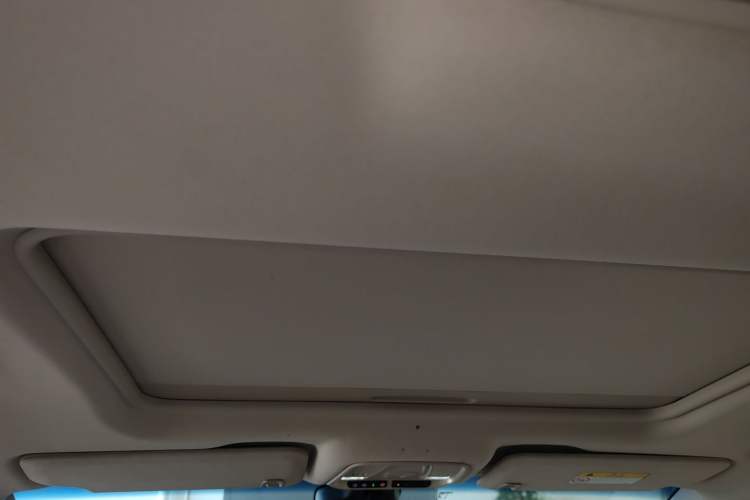 Used Buick GL8 2023 ES Lu Zun Deluxe Model
