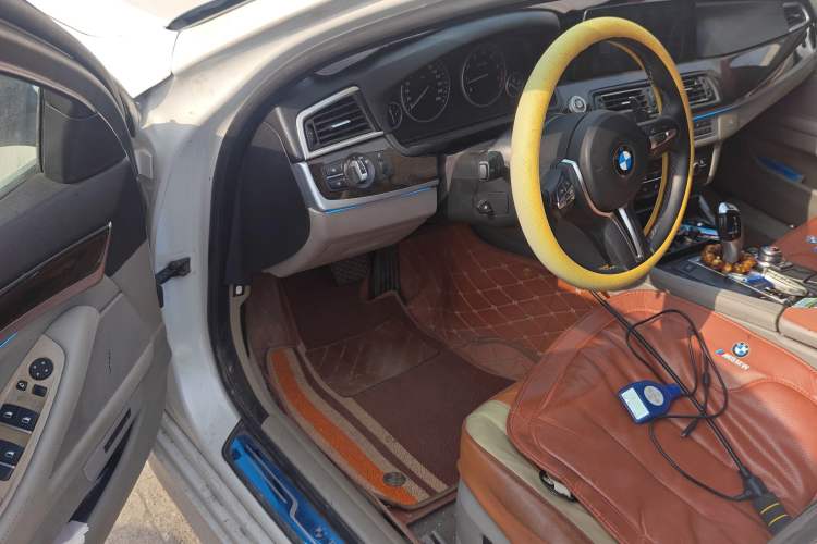 Used BMW 5 Series 2011 523Li Leading Model