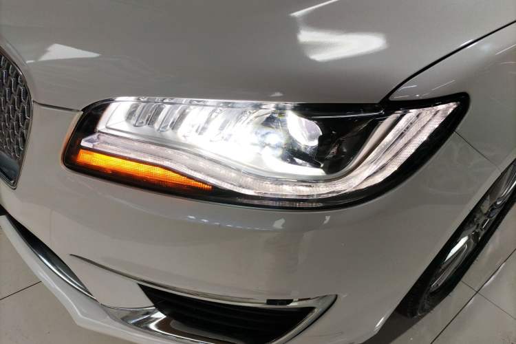 Used Lincoln MKZ 2020 2.0T Deluxe Edition