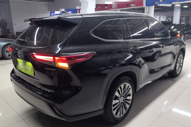 Used Toyota Highlander 2023 2.5L Smart Electric Hybrid Dual-Motor All-Wheel-Drive Supreme Edition – 7 Seats Rear Right 45 Deg