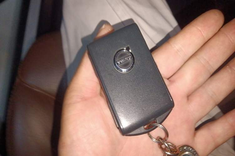 Used Volvo XC60 2020 T5 4x4 Zhiyi Luxury Edition Vehicle Key