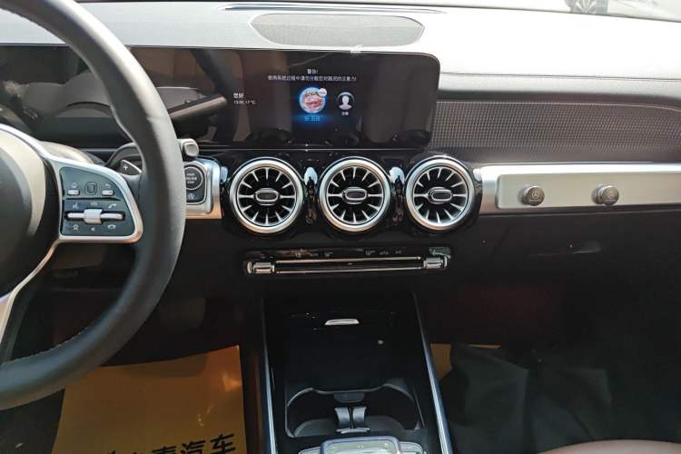 Used Mercedes-Benz GLB 2023 GLB 220 Fashion Model
