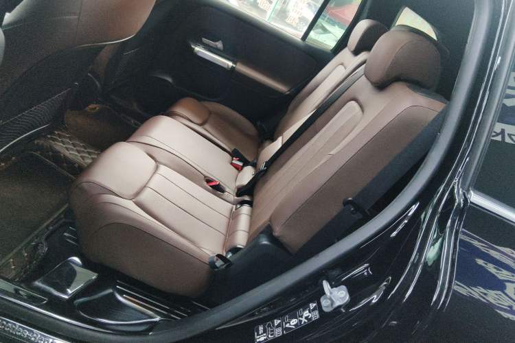 Used Mercedes-Benz GLB 2024 GLB 220 Fashion Model