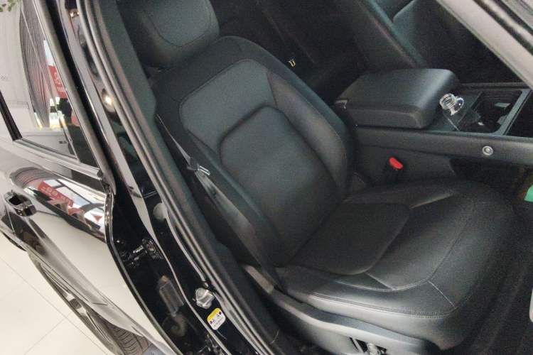 Used Land Rover Defender 2023 Facelift 110 3.0T P400 X-DYNAMIC HSE