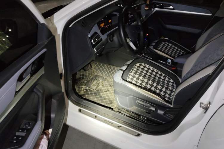 Used Volkswagen Lavida 2023 280TSI DSG Full-Comfort Edition Driver Seat