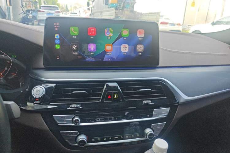 Used BMW 5 Series 2021 Restyled 530Li Luxury Edition M Sport Package Audio And AC Panel