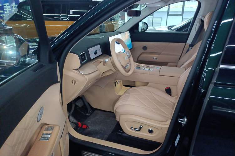 Used Chery T11 2026 Model 220 All-Wheel Drive Family Fun Edition Driver Seat