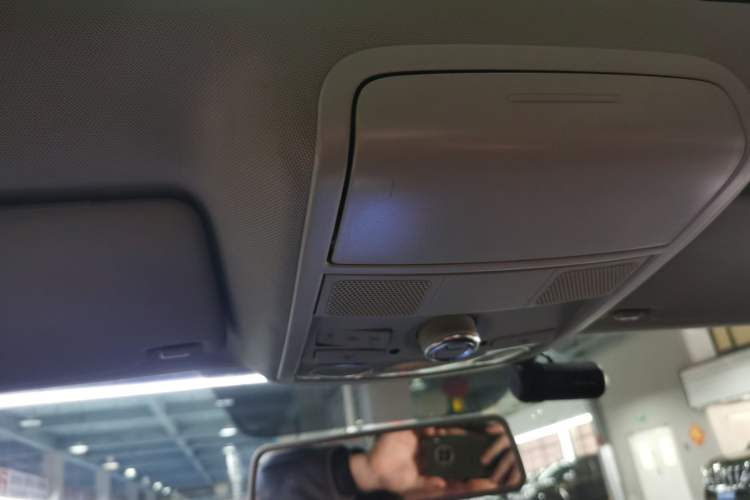 Used Volkswagen Sagitar 2014 Revised Version 1.4TSI Automatic Luxury Edition