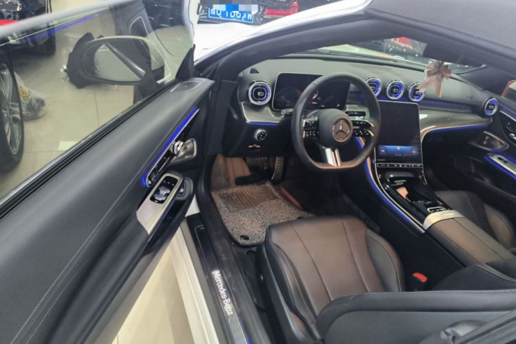 Used Mercedes-Benz CLE 2024 CLE 260 Convertible Coupe Driver Seat