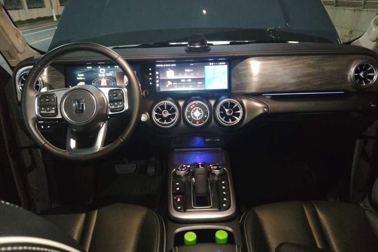 Used Tank 300 2021 City Edition 2.0T—Truly Stylish
