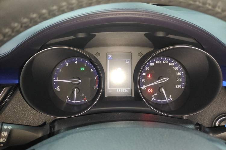 Used Toyota IZOA 2018 2.0L Yichi Edition China V Standard