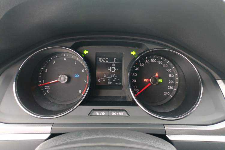 Used Volkswagen Bora 2017 1.6L Automatic Fashion Model