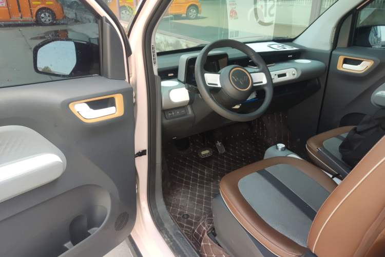 Used Wuling Hongguang MINIEV 2022 GAMEBOY 200km Gaming Edition with Lithium Iron Phosphate Driver Seat
