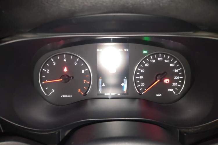 Used BYD Song MAX 2017 1.5T Automatic Smart Connect Elite 7-Seater Instrument Cluster