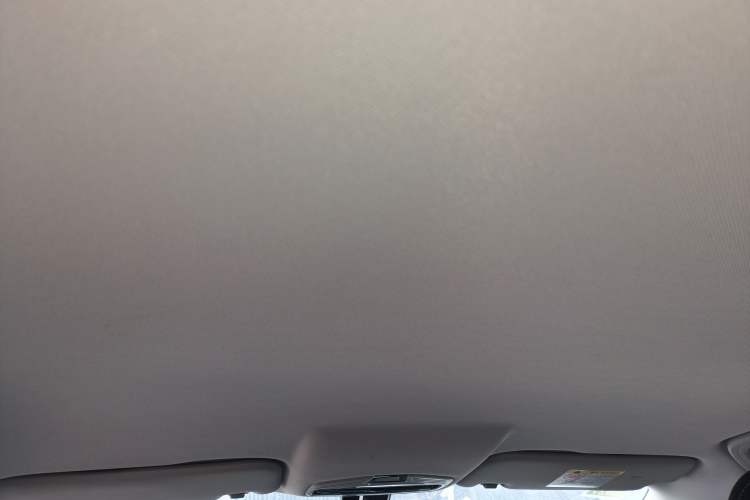 Used Geely Auto Emgrand 2025 4th Generation 1.5L Manual – Dragon Edition
