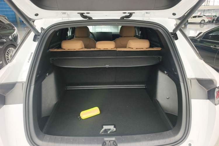 Used BYD Song L DM-i 2024 160km Beyond Edition