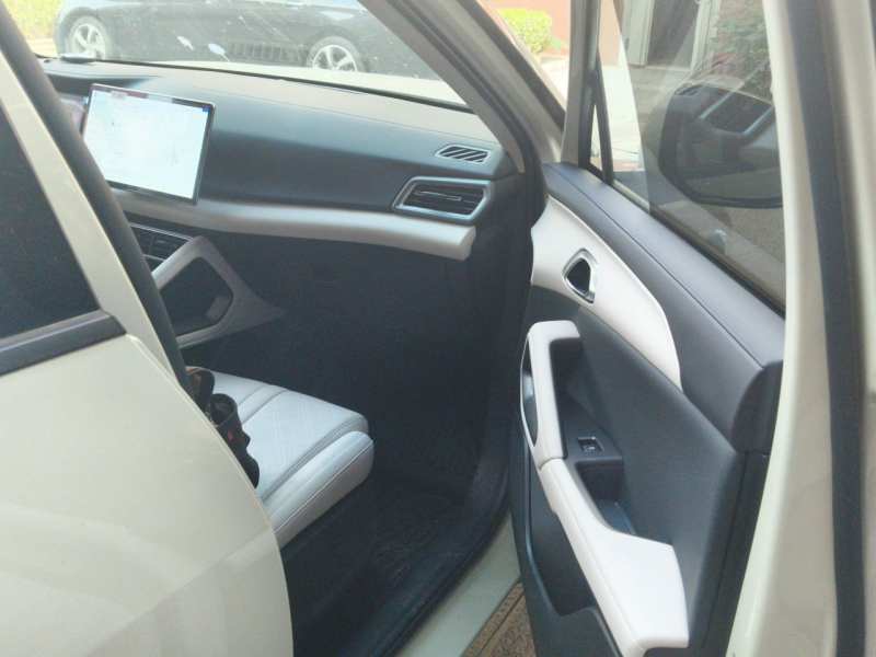 Used BYD Yuan UP 2025 Intelligent Driving Version 401 km Leading Edition — 28