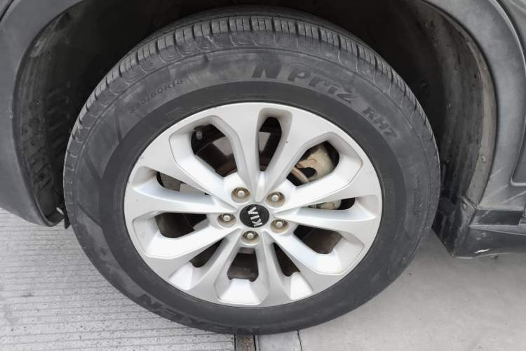 Used Kia Sorento 2013 2.4L 5-Seater Gasoline Comfort Version China IV Standard