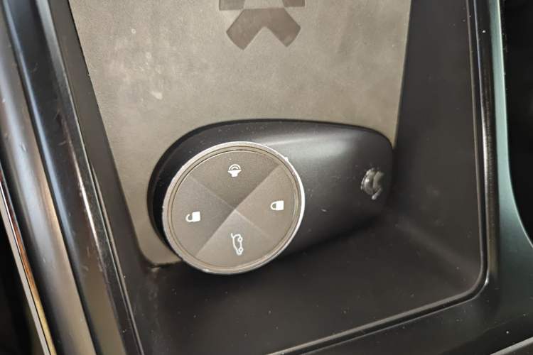 Used Nio ES8 2020 580 km Signature Edition 7-Seater Version