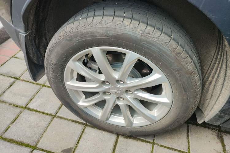 Used Cadillac XT4 2018 28T Two-Wheel Drive Tech Version