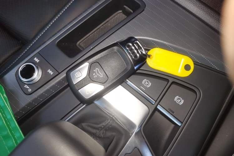 Used Audi A4L 2024 40 TFSI Fashion Dynamic Model