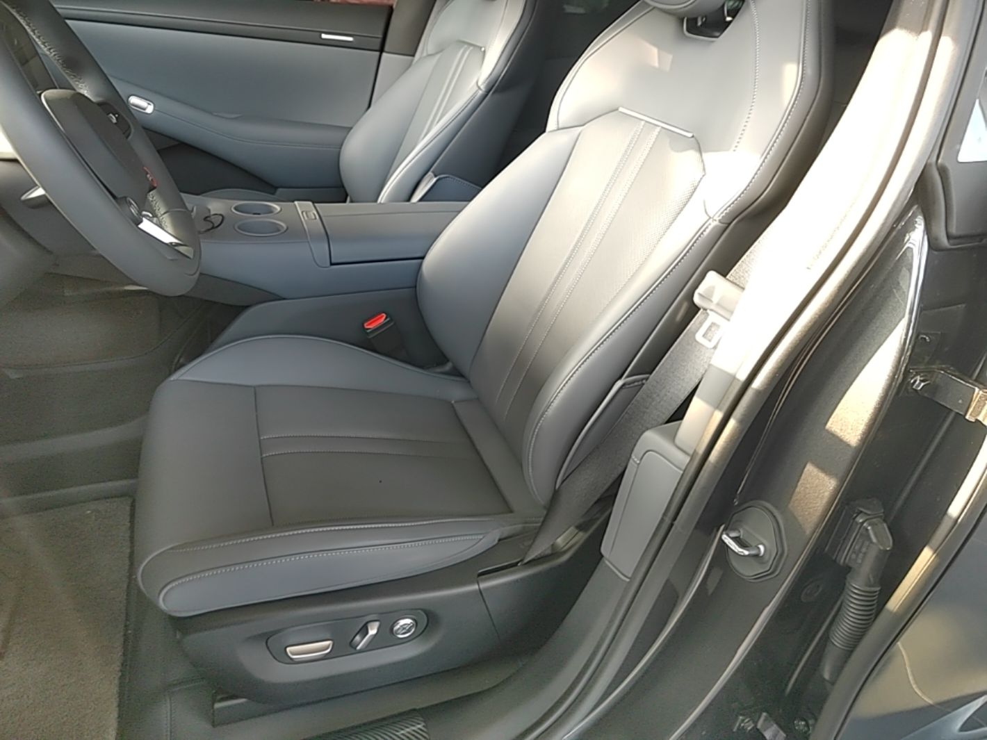 Xiaomi Auto YU7 2026 Standard Edition — снимка 17