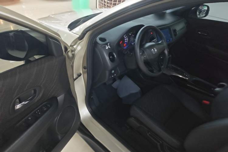 Used Honda XR-V 2017 1.8L EXi CVT Comfort Version
