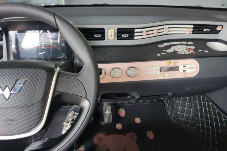 Used Wuling Hongguang MINIEV 2021 Macaron Fashion Model Lithium Iron Phosphate Audio And AC Panel