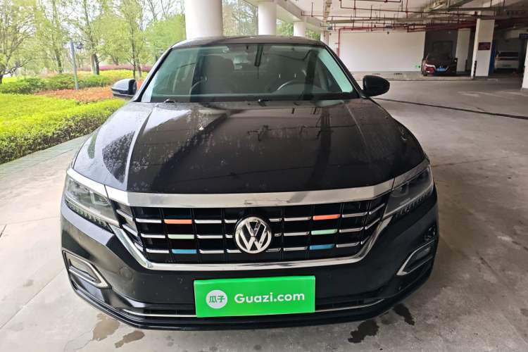 Used Volkswagen Passat 2019 330TSI Luxury Edition China VI Standard