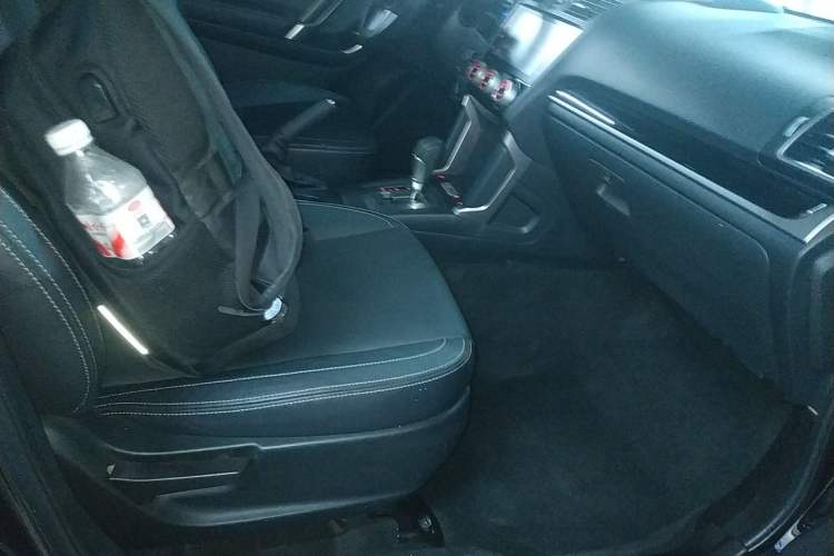 Used Subaru Forester 2018 2.0i Luxury Navigation Edition Right Front Seat