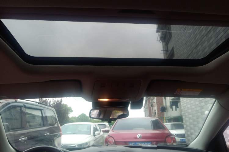 Used Buick Regal 2015 1.6T Elite Tech Model Headliner