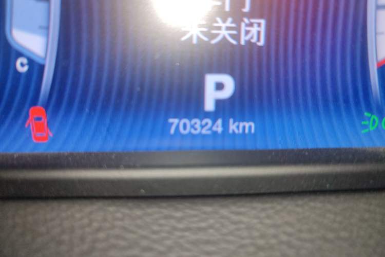 Used Maserati Ghibli 2014 3.0T Standard Edition Odometer Close Up