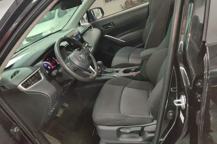 Used Toyota FRONTLANDER 2023 2.0L CVT Leading Edition