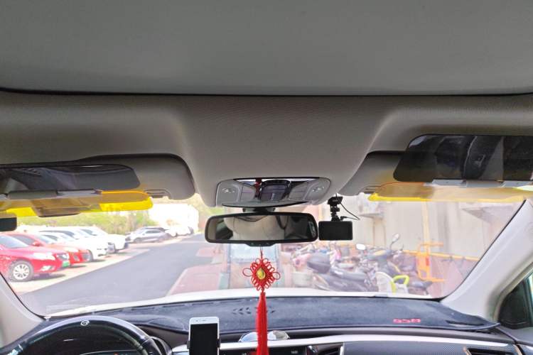 Used GAC Trumpchi GS8 2017 320T Two-Wheel Drive Luxury Smart Connectivity Version (7 Seats) Headliner