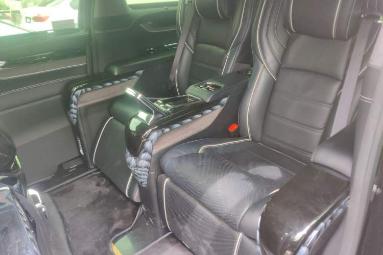 Used Toyota Alphard 2019 Dual-Engine 2.5L Prestige Edition Left Rear Seat